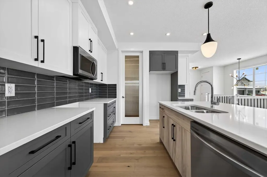 277 Waterford Way Chestermere AB T1X 2Z6