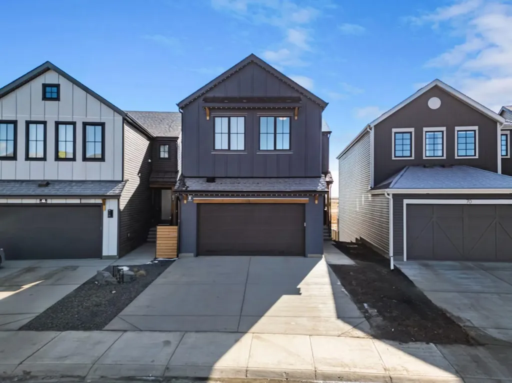 66 Savoy Landing SE Calgary AB T3A0G6