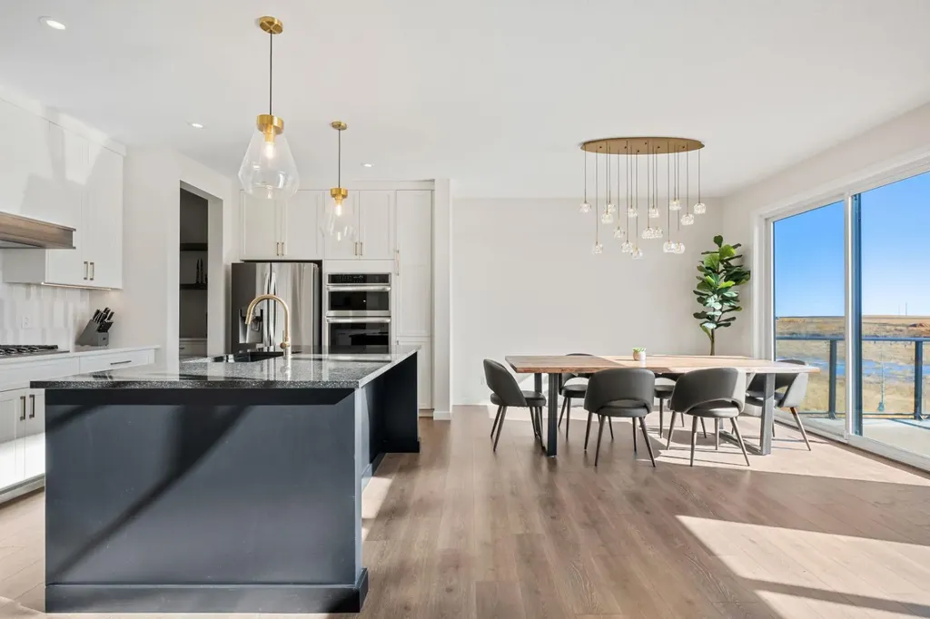 66 Savoy Landing SE Calgary AB T3A0G6