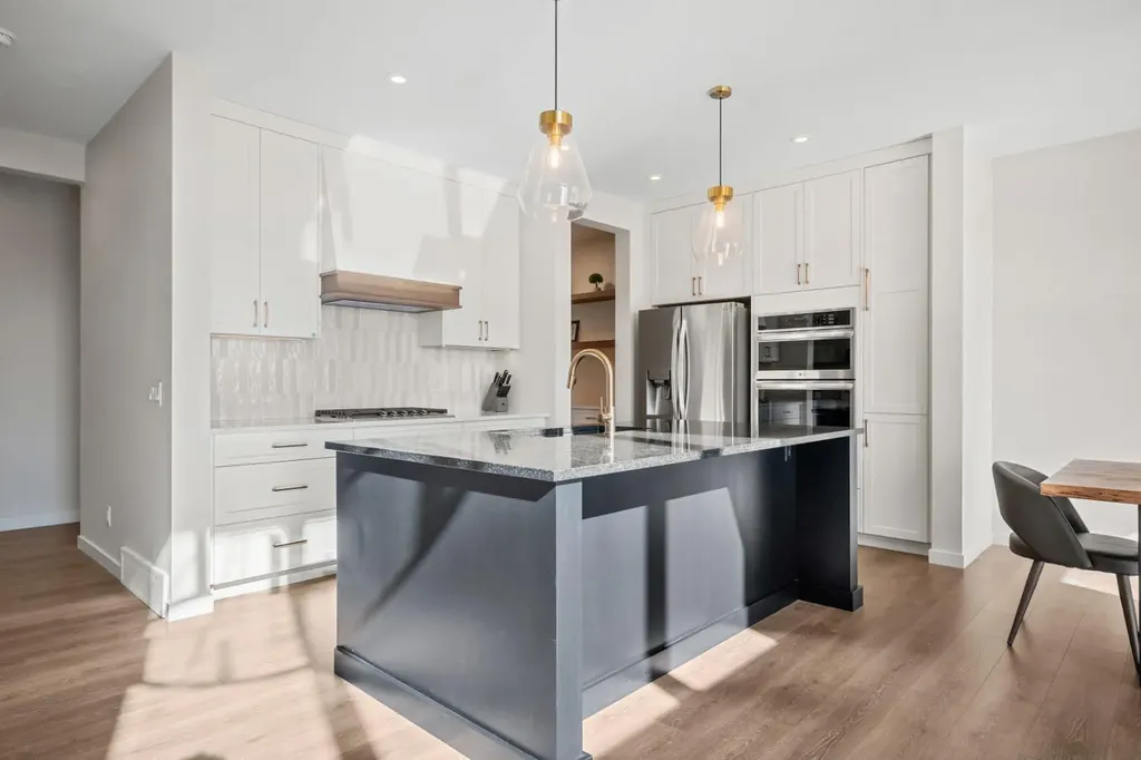 66 Savoy Landing SE Calgary AB T3A0G6