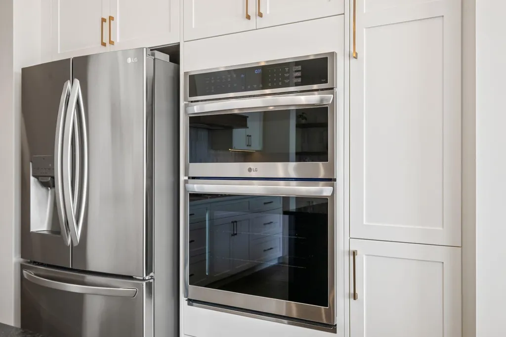 66 Savoy Landing SE Calgary AB T3A0G6