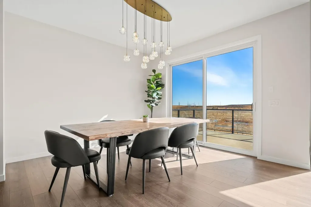 66 Savoy Landing SE Calgary AB T3A0G6