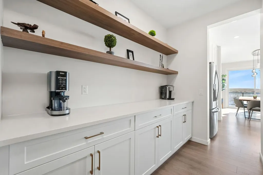 66 Savoy Landing SE Calgary AB T3A0G6