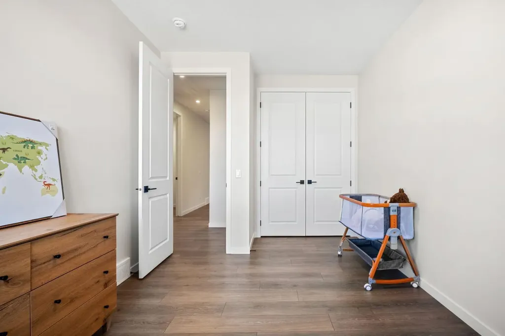 66 Savoy Landing SE Calgary AB T3A0G6