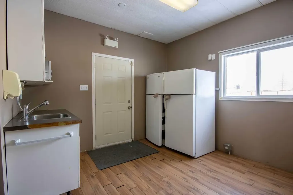 5423 Township Road 325 B Road Rural Mountain View County AB T0M 1X0