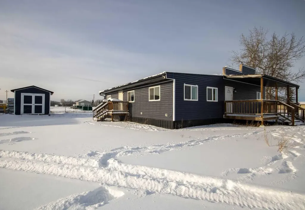 5423 Township Road 325 B Road Rural Mountain View County AB T0M 1X0