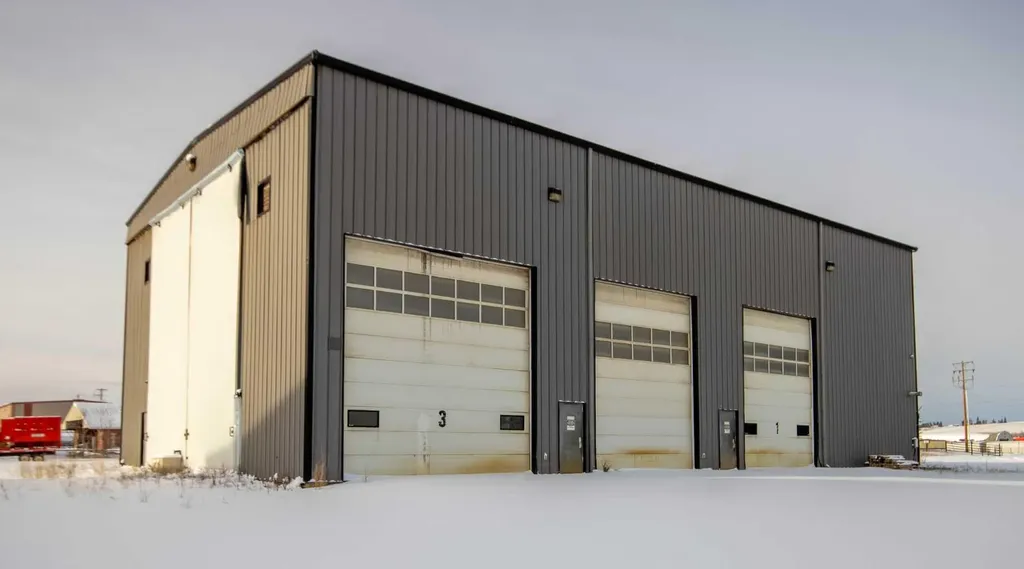 5423 Township Road 325 B Road Rural Mountain View County AB T0M 1X0