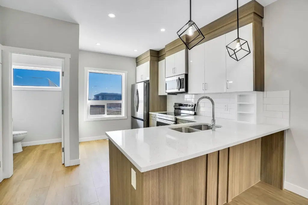 304 Red Sky Villas NE Calgary AB T3N 2M2