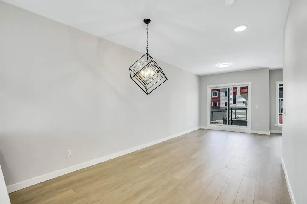 304 Red Sky Villas NE Calgary AB T3N 2M2
