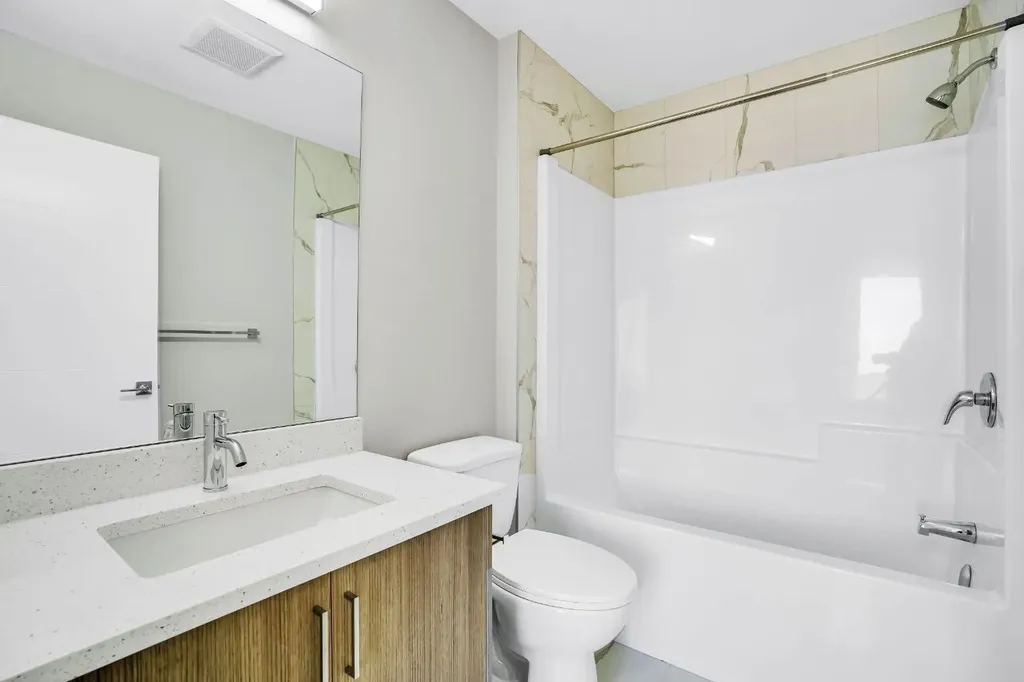 304 Red Sky Villas NE Calgary AB T3N 2M2