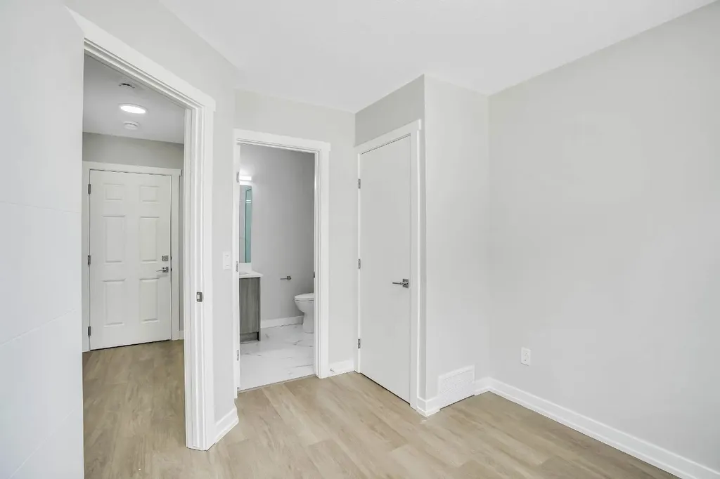 304 Red Sky Villas NE Calgary AB T3N 2M2