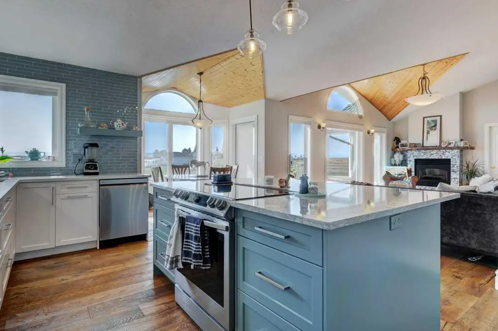 642243 72 Street E Rural Foothills County AB T0L0P0