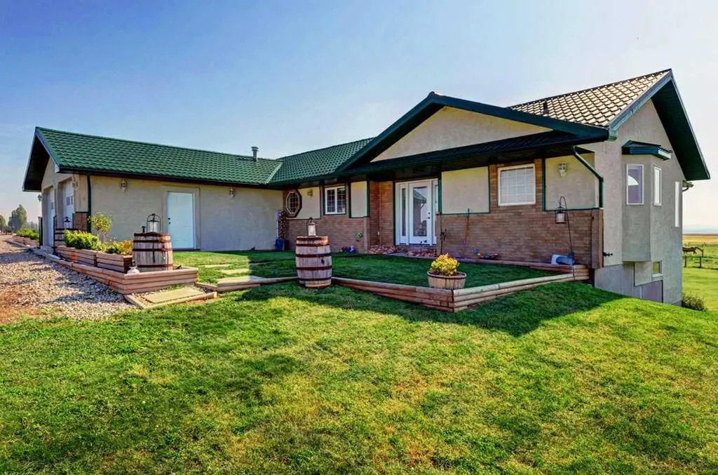642243 72 Street E Rural Foothills County AB T0L0P0
