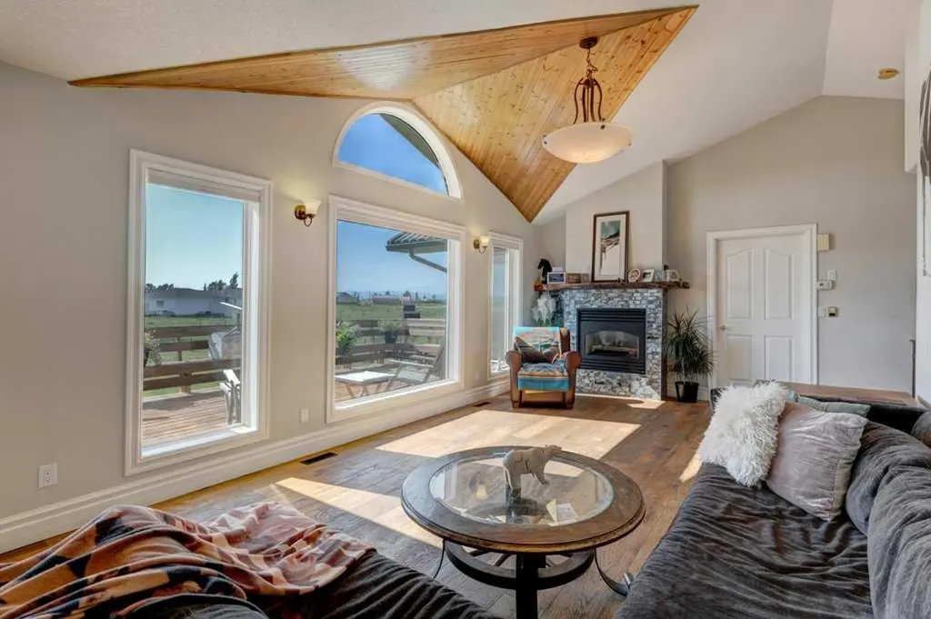 642243 72 Street E Rural Foothills County AB T0L0P0
