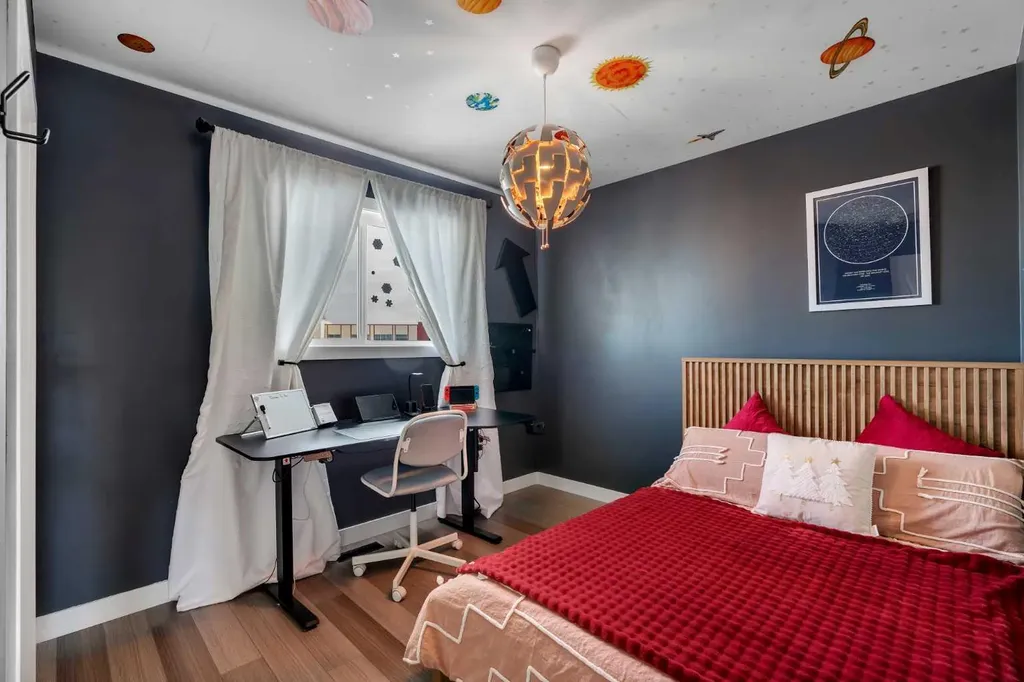 143 Cranfield Circle SE Calgary AB T3M 1H1