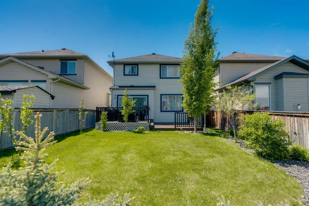 143 Cranfield Circle SE Calgary AB T3M 1H1