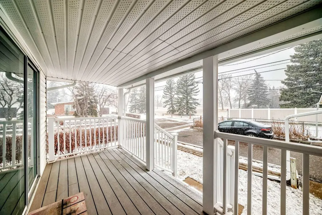 301 Whitney Crescent SE Calgary AB T2J 1E7