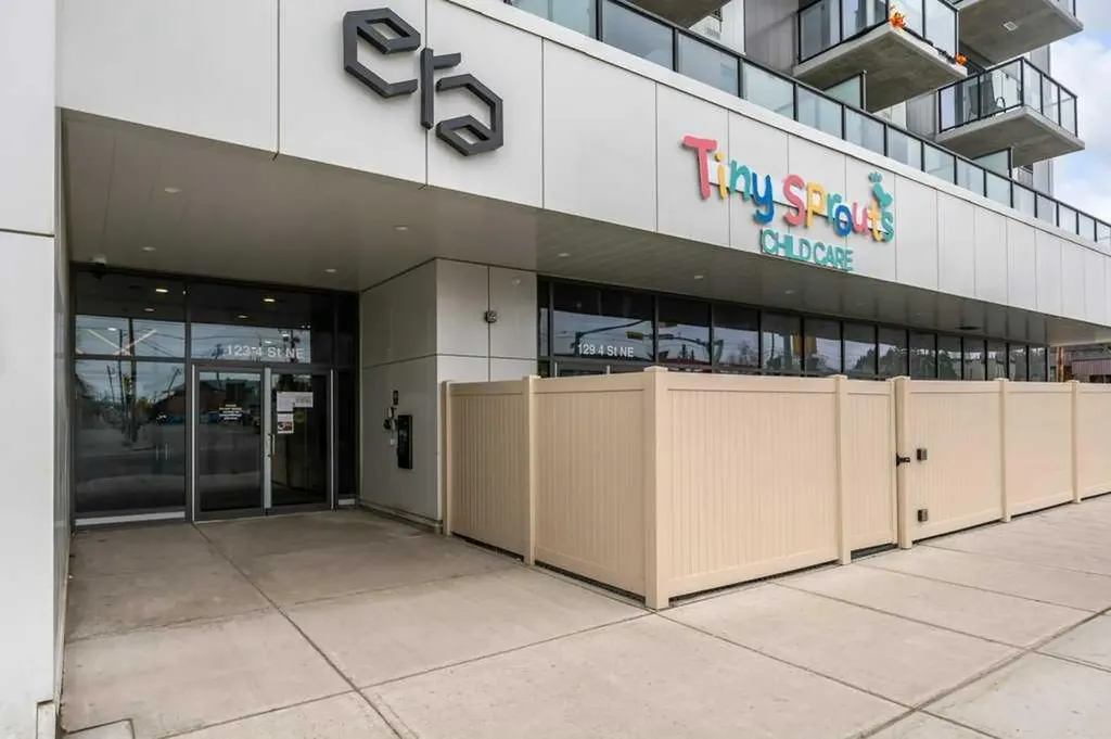 123 4 Street NE Calgary AB T2E 8K3