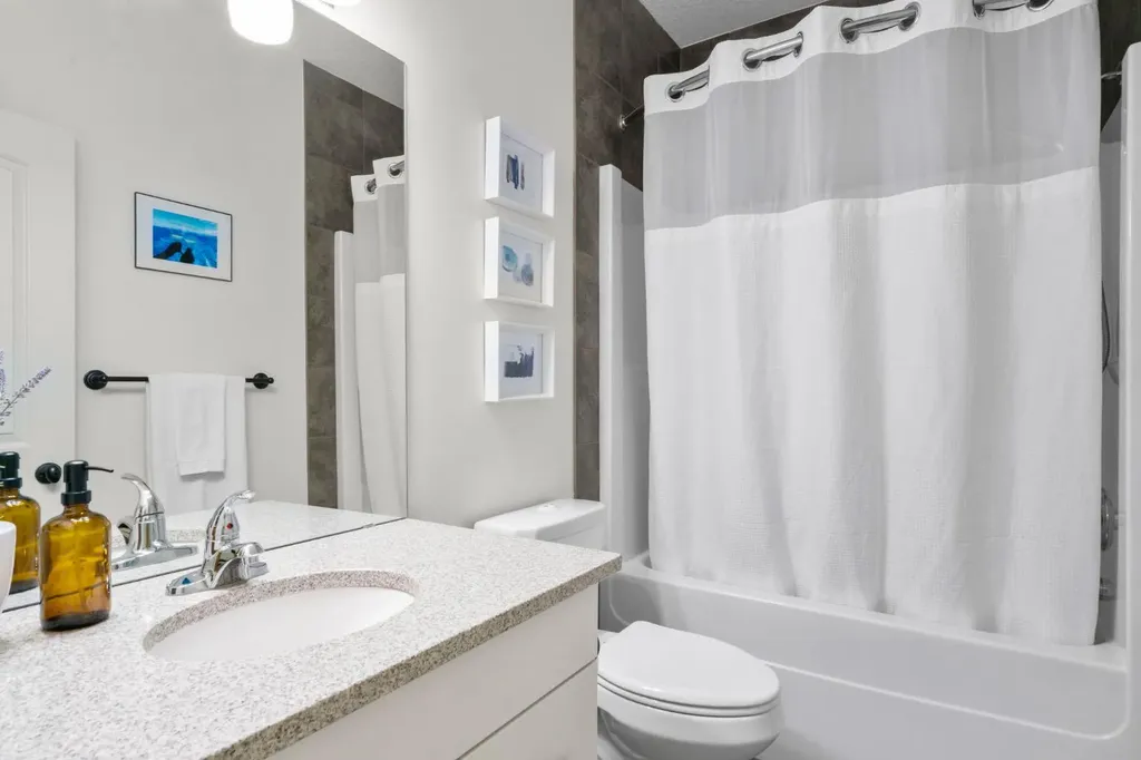 561 Boulder Creek Green SE Langdon AB T0J 1Z3