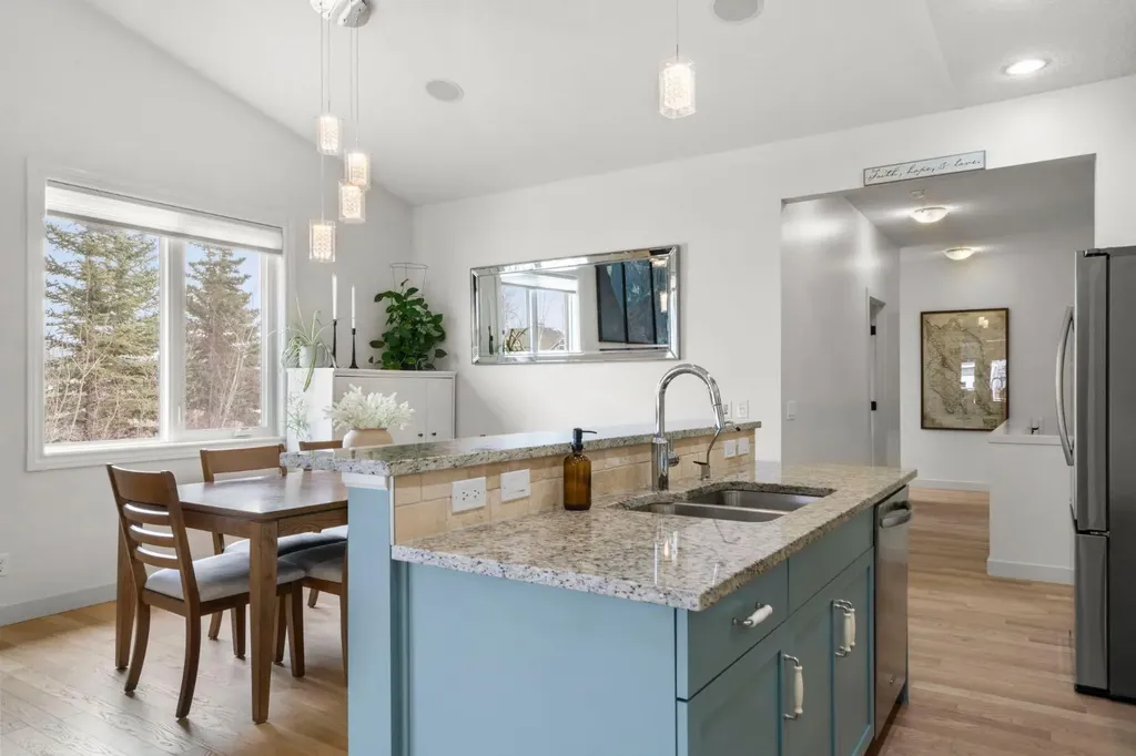 561 Boulder Creek Green SE Langdon AB T0J 1Z3