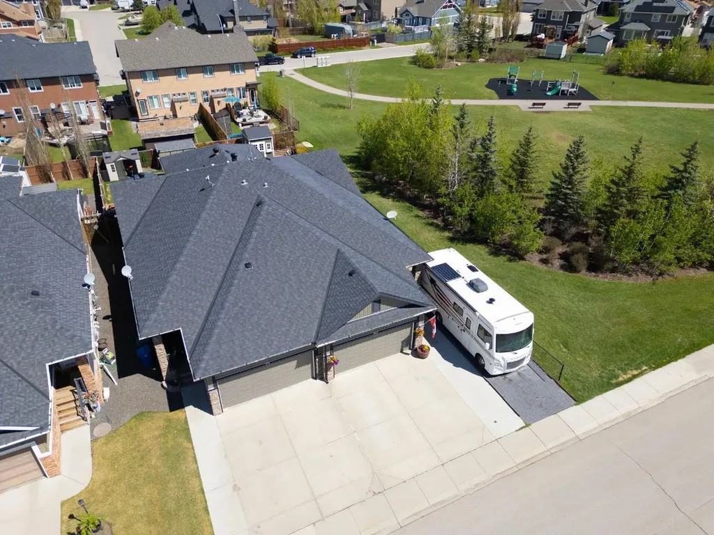 561 Boulder Creek Green SE Langdon AB T0J 1Z3