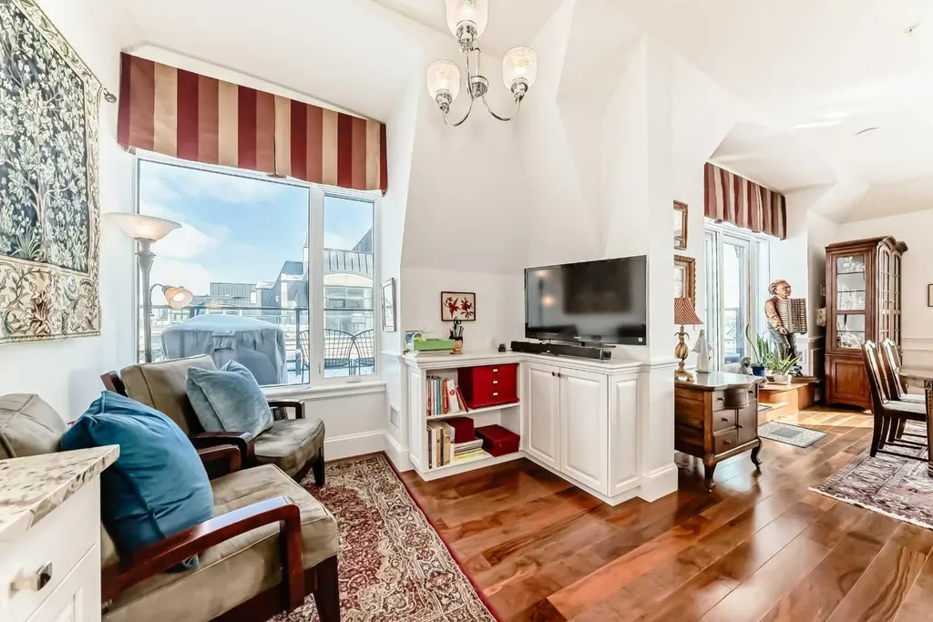 211 Quarry Way SE Calgary AB T2C 5M7
