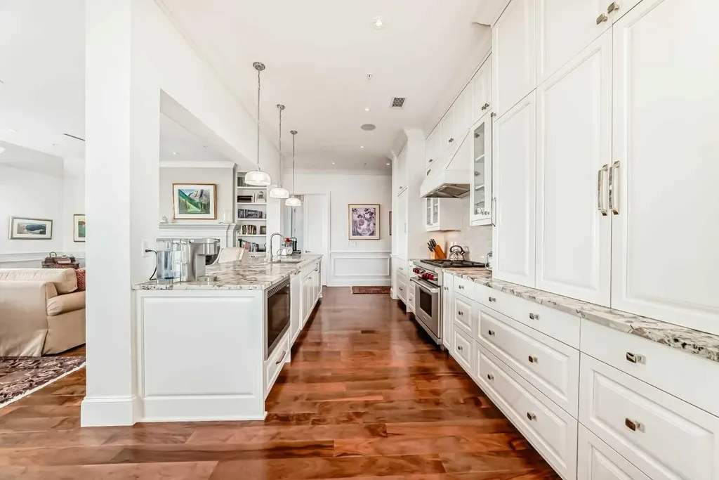 211 Quarry Way SE Calgary AB T2C 5M7
