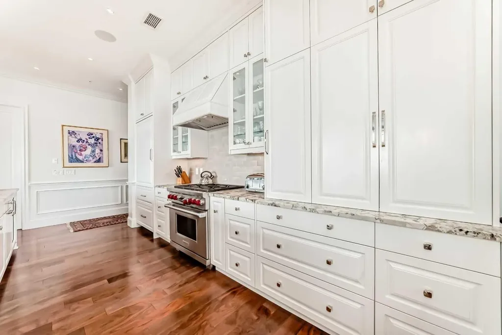 211 Quarry Way SE Calgary AB T2C 5M7