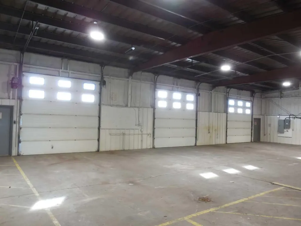 11037/43 92 Avenue Grande Prairie AB T8V 3J3
