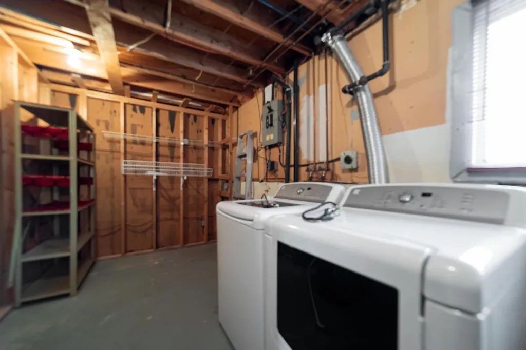 6614 44b Avenue Camrose AB T4V 2V5