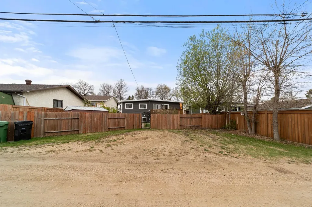 6614 44b Avenue Camrose AB T4V 2V5