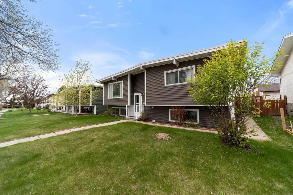 6614 44b Avenue Camrose AB T4V 2V5