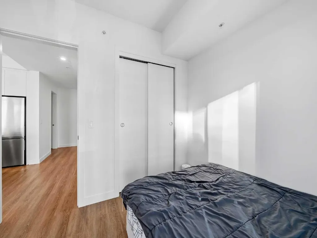 730 2 Avenue SW Calgary AB T2P 1R8