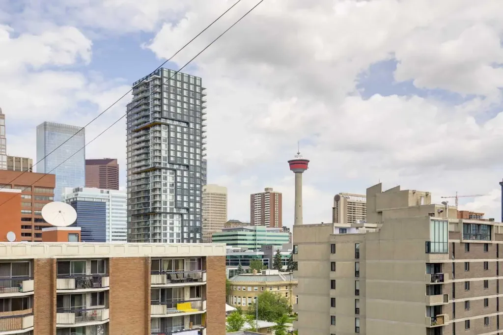 340 14 Avenue SW Calgary AB T3Z1K4