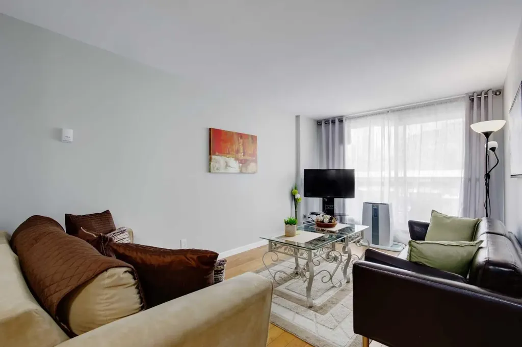 340 14 Avenue SW Calgary AB T3Z1K4
