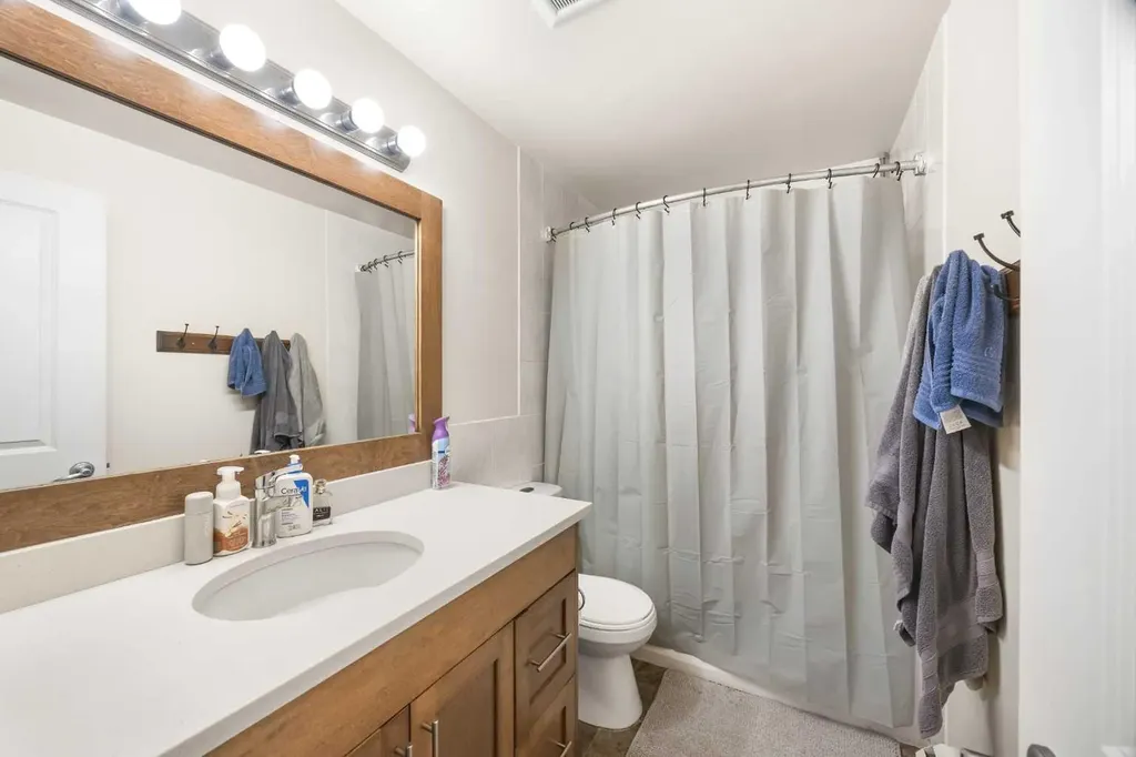 3103 Blakiston Drive NW Calgary AB T2L 1L7