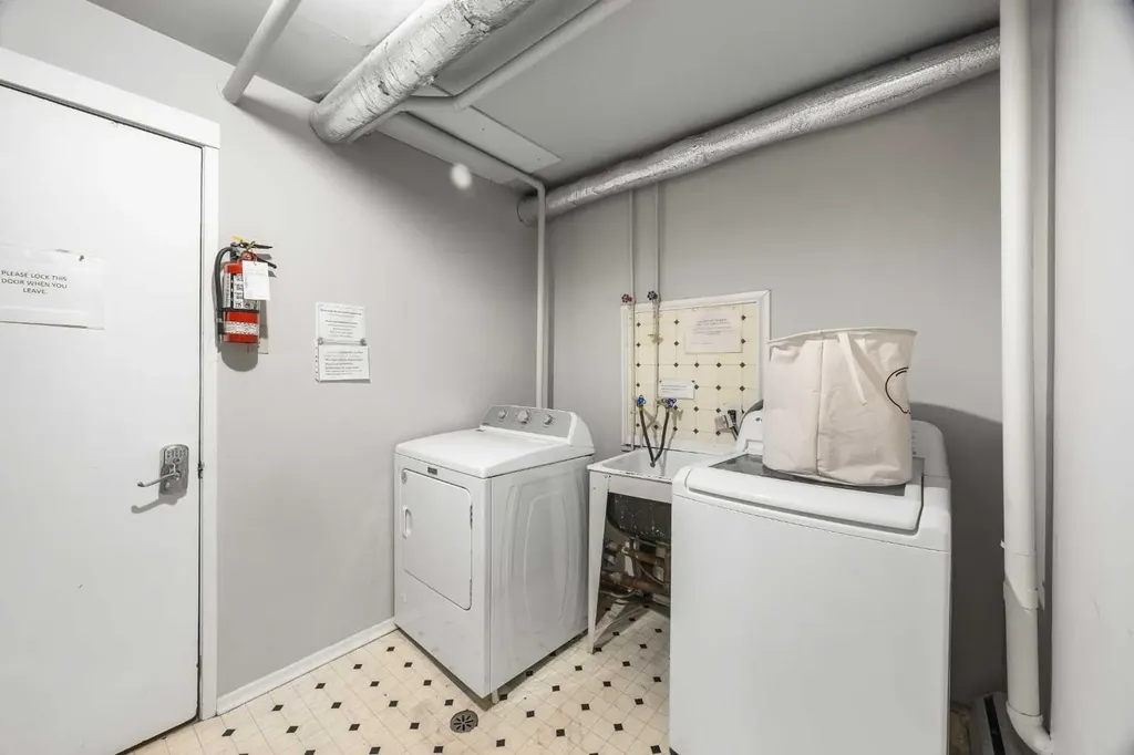 3103 Blakiston Drive NW Calgary AB T2L 1L7