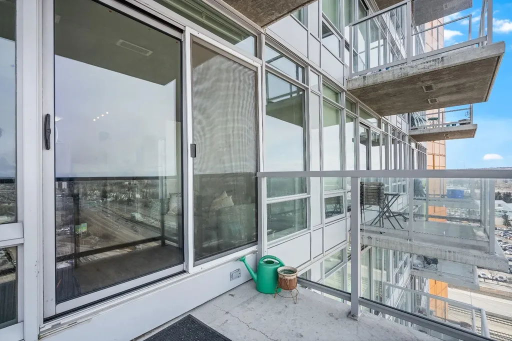 3830 Brentwood Road NW Calgary AB T2L 2J9