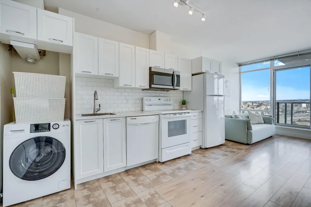 3830 Brentwood Road NW Calgary AB T2L 2J9