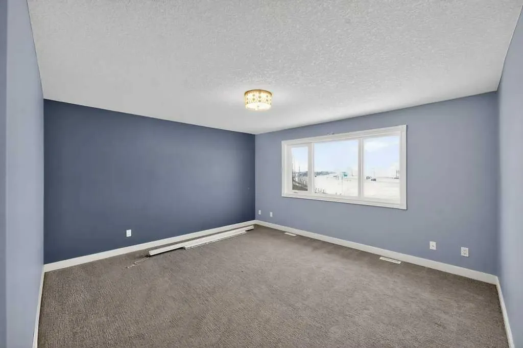 171 East Lakeview Court E Chestermere AB T1X1W2