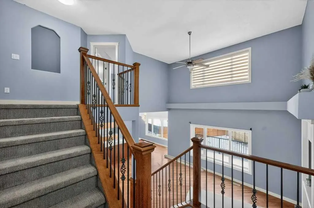171 East Lakeview Court E Chestermere AB T1X1W2