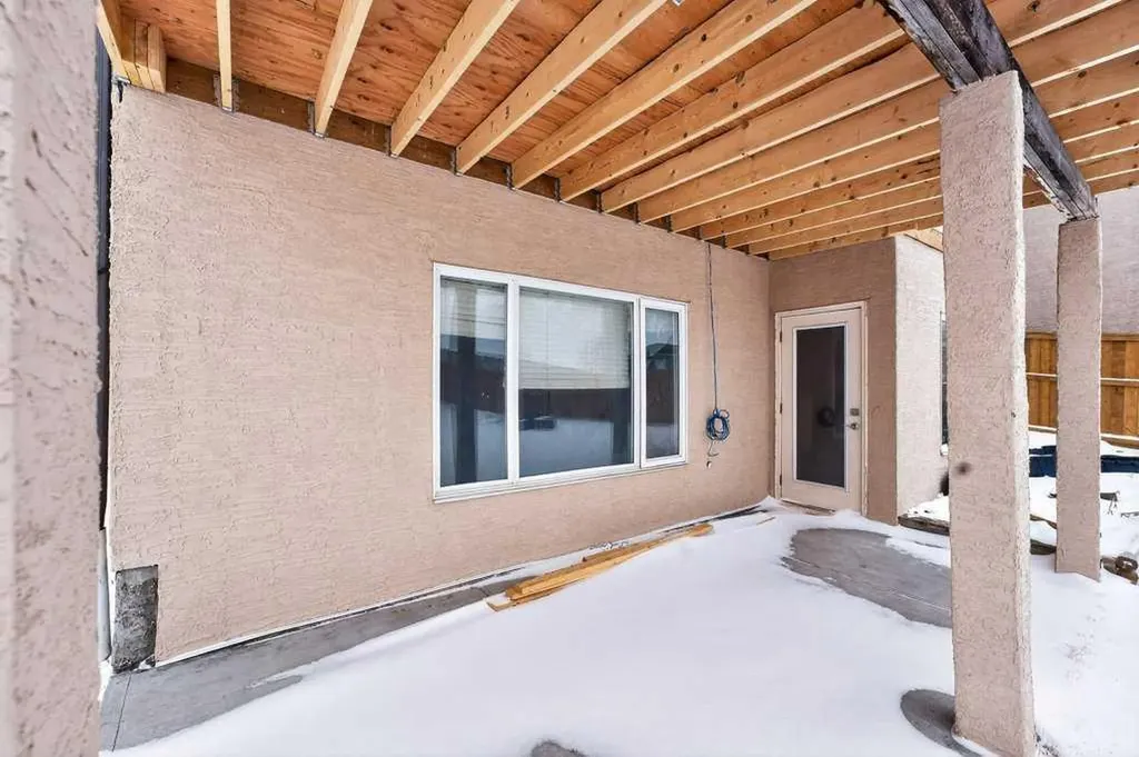 171 East Lakeview Court E Chestermere AB T1X1W2