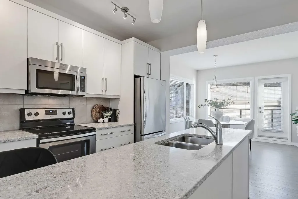 501 River Heights Drive Cochrane AB T4C 2L3