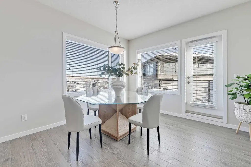 501 River Heights Drive Cochrane AB T4C 2L3