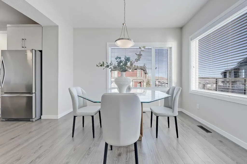 501 River Heights Drive Cochrane AB T4C 2L3