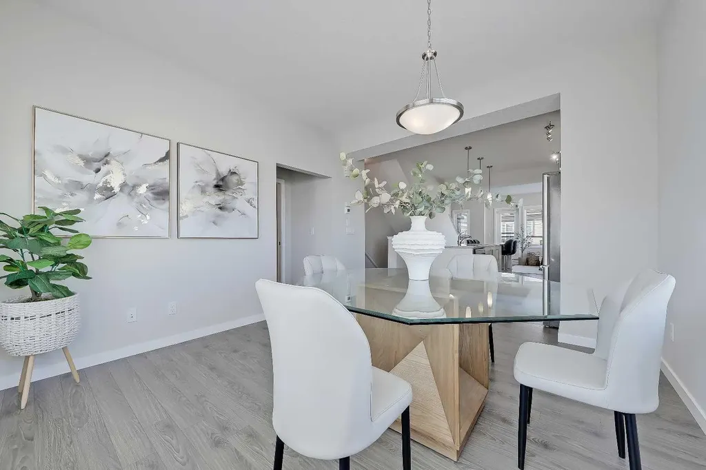 501 River Heights Drive Cochrane AB T4C 2L3