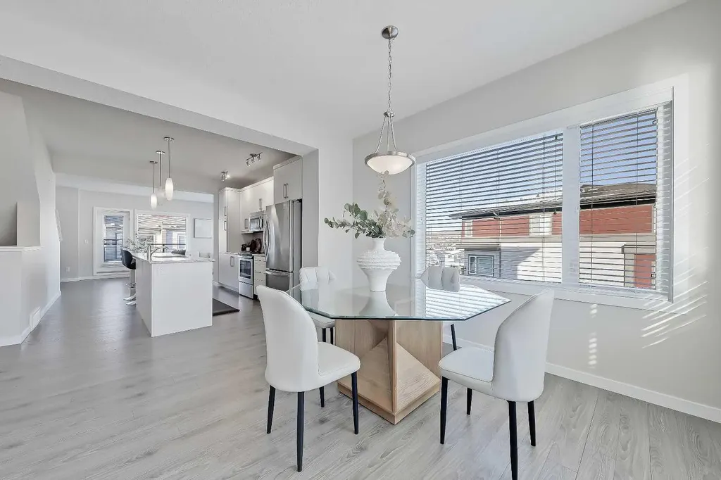 501 River Heights Drive Cochrane AB T4C 2L3
