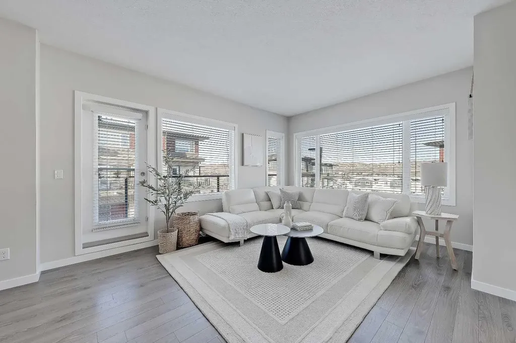 501 River Heights Drive Cochrane AB T4C 2L3