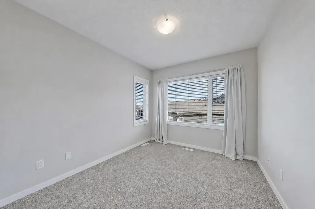 501 River Heights Drive Cochrane AB T4C 2L3