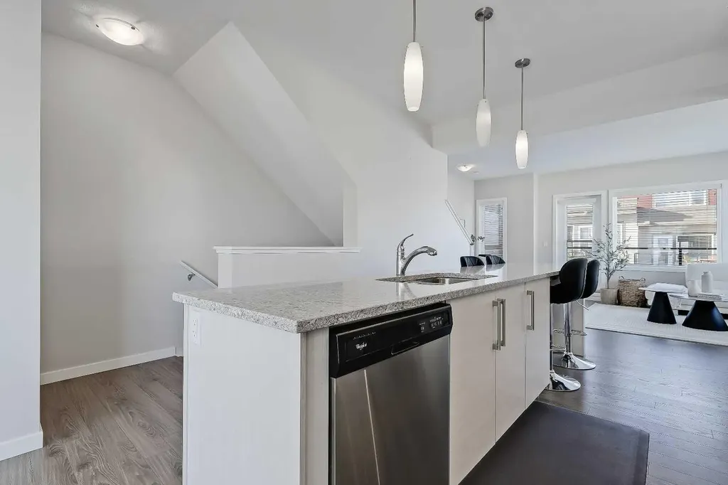 501 River Heights Drive Cochrane AB T4C 2L3